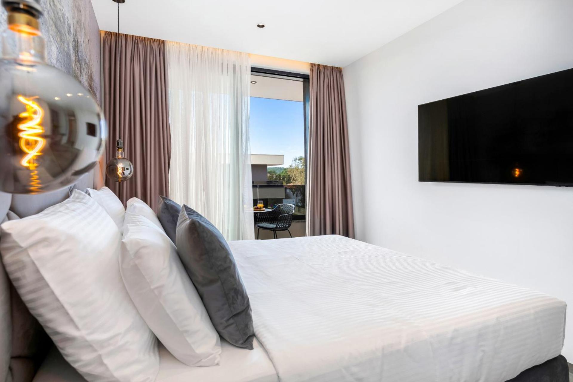 Fly Rooms Medulin - 50M From The Beach - New 2024 Стая снимка